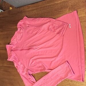 UNDER ARMOUR PINK SEMI FITTED HEAT GEAR 1/4 ZIP TOP SZ M